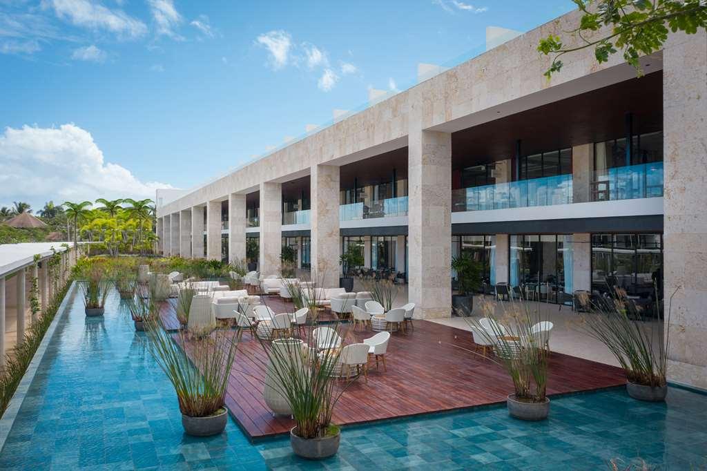 Live Aqua Beach Resort 蓬塔卡纳 设施 照片